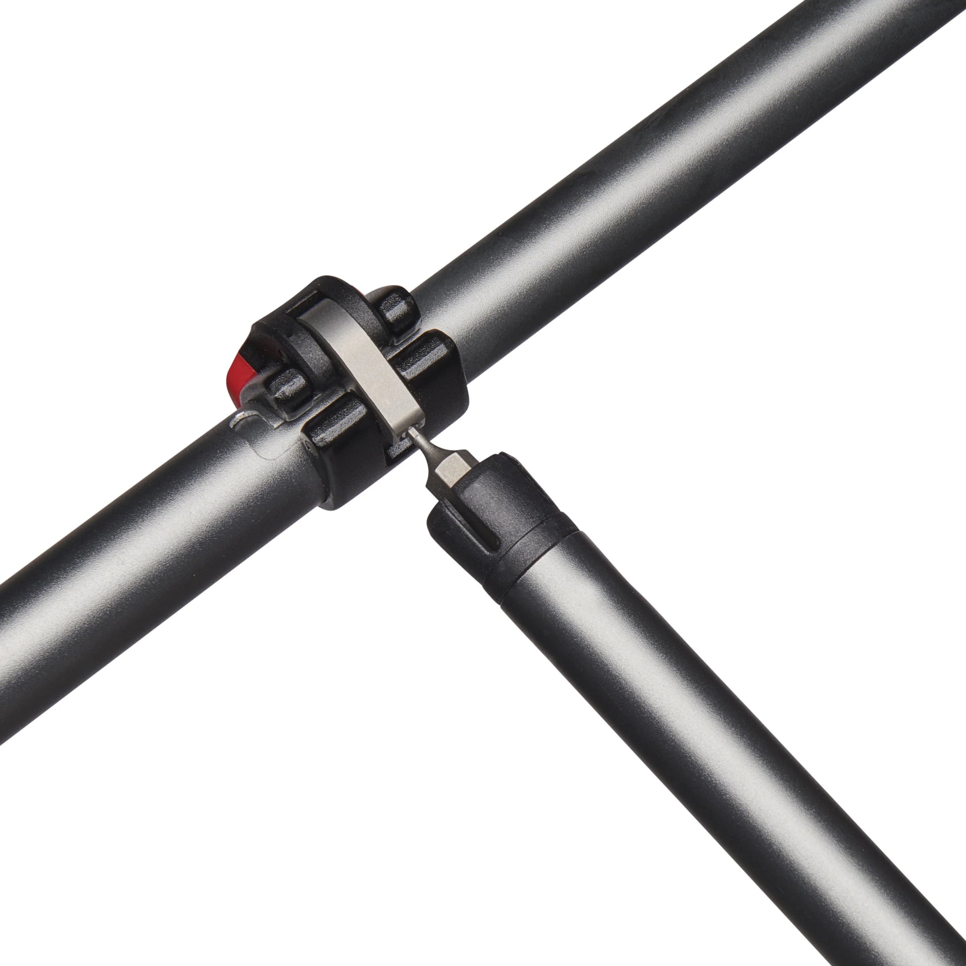 Pursuit Shock Trekking Poles - Groupe Montagne Explore