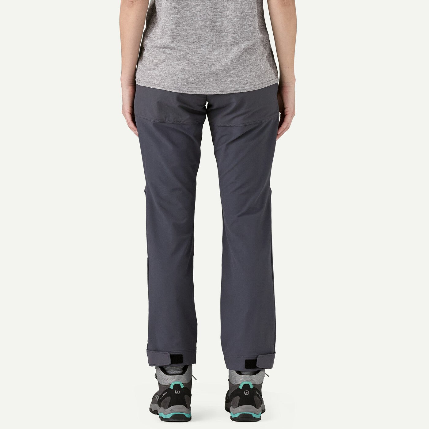 W's Terravia Peak Pants - Regular - Groupe Montagne Explore