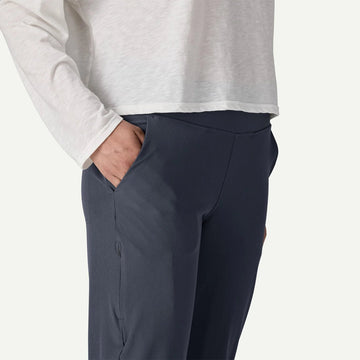 W's Happy Hike Studio Pants - Groupe Montagne Explore