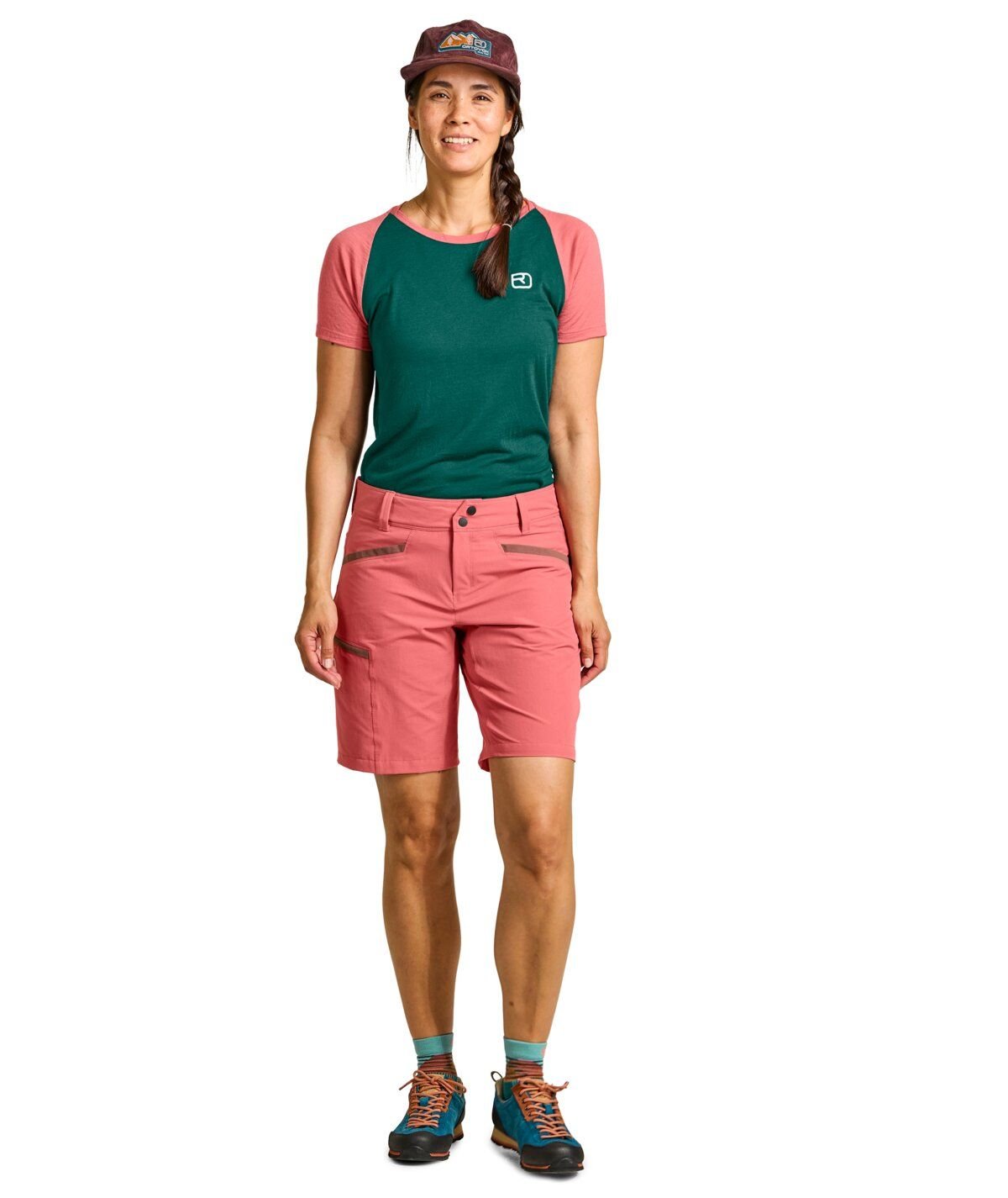 VINTAGE BADGE CAP - Groupe Montagne Explore