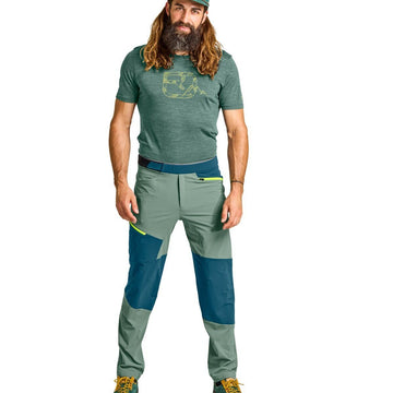 VINTAGE BADGE CAP - Groupe Montagne Explore