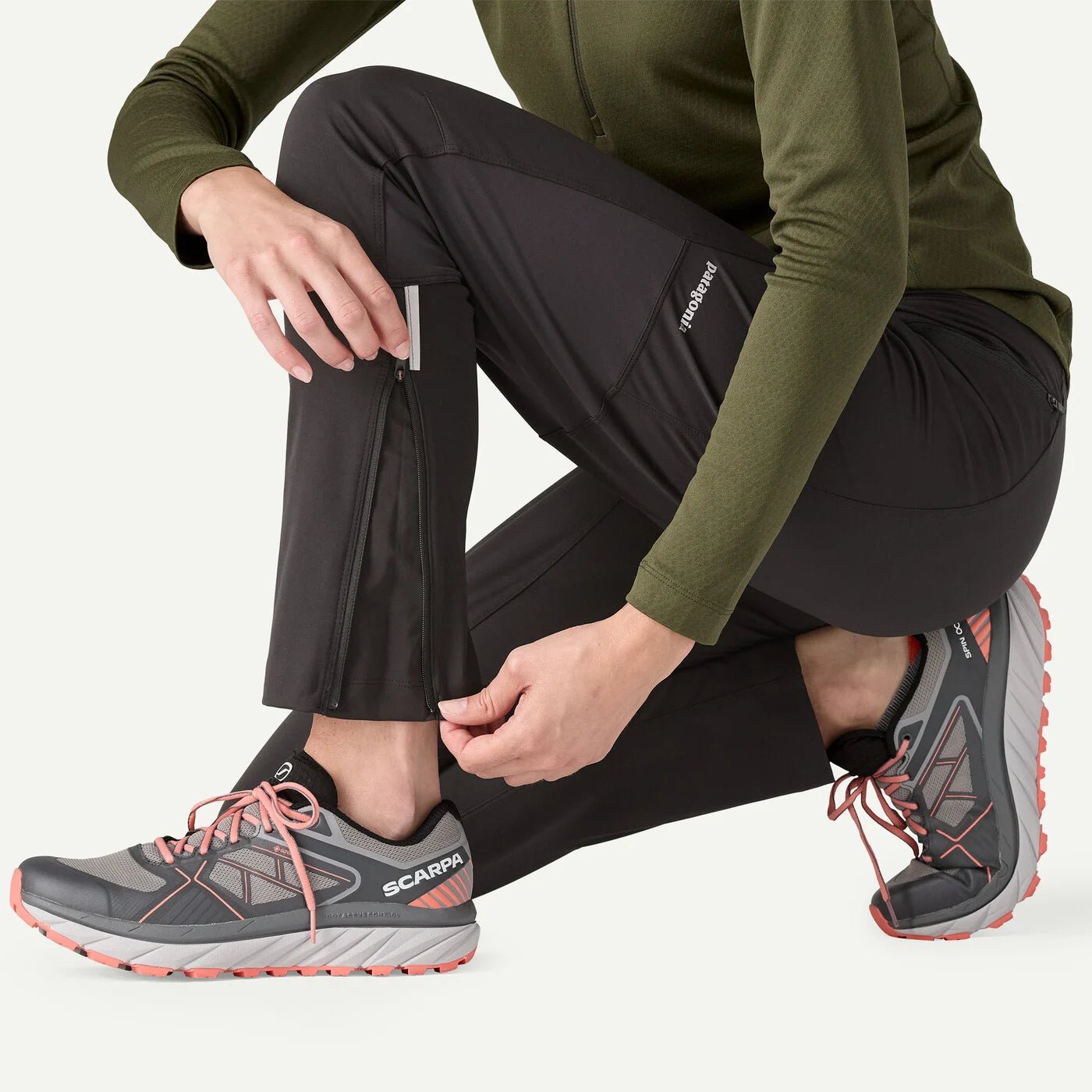 W's Wind Shield Pants - Groupe Montagne Explore