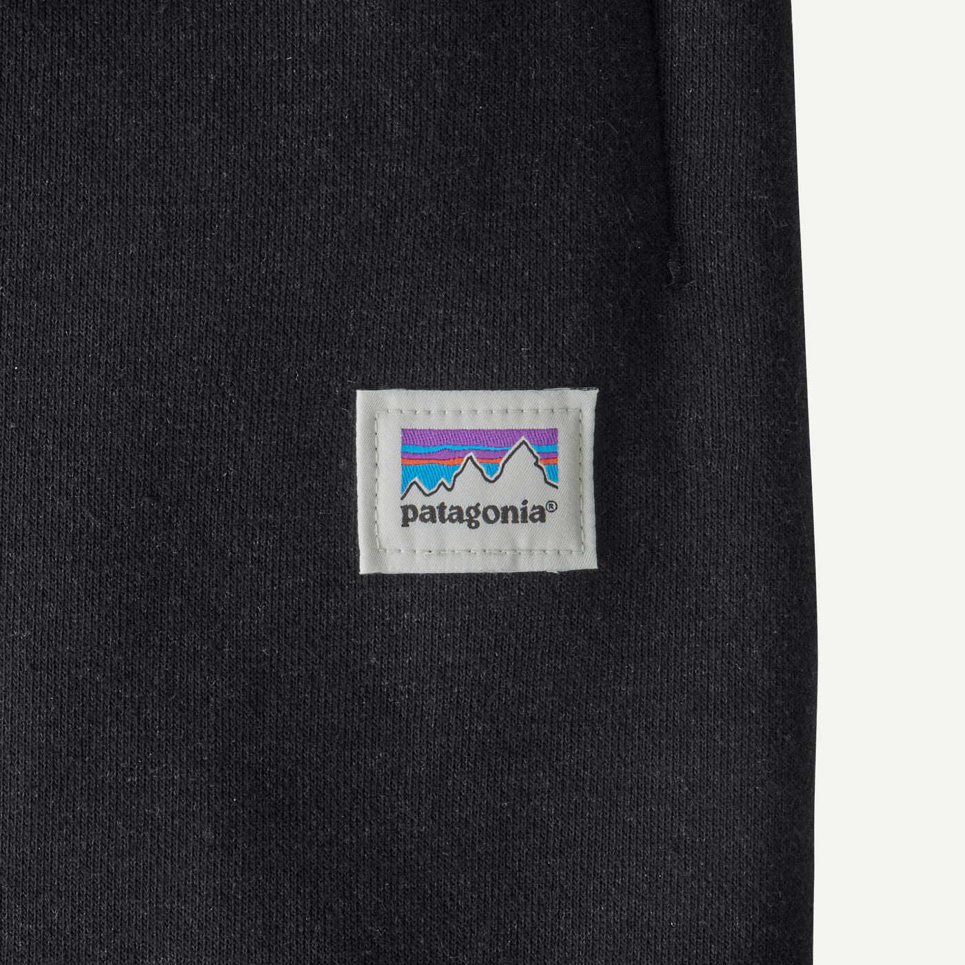 W's Shop Sticker Uprisal Sweatpants - Groupe Montagne Explore