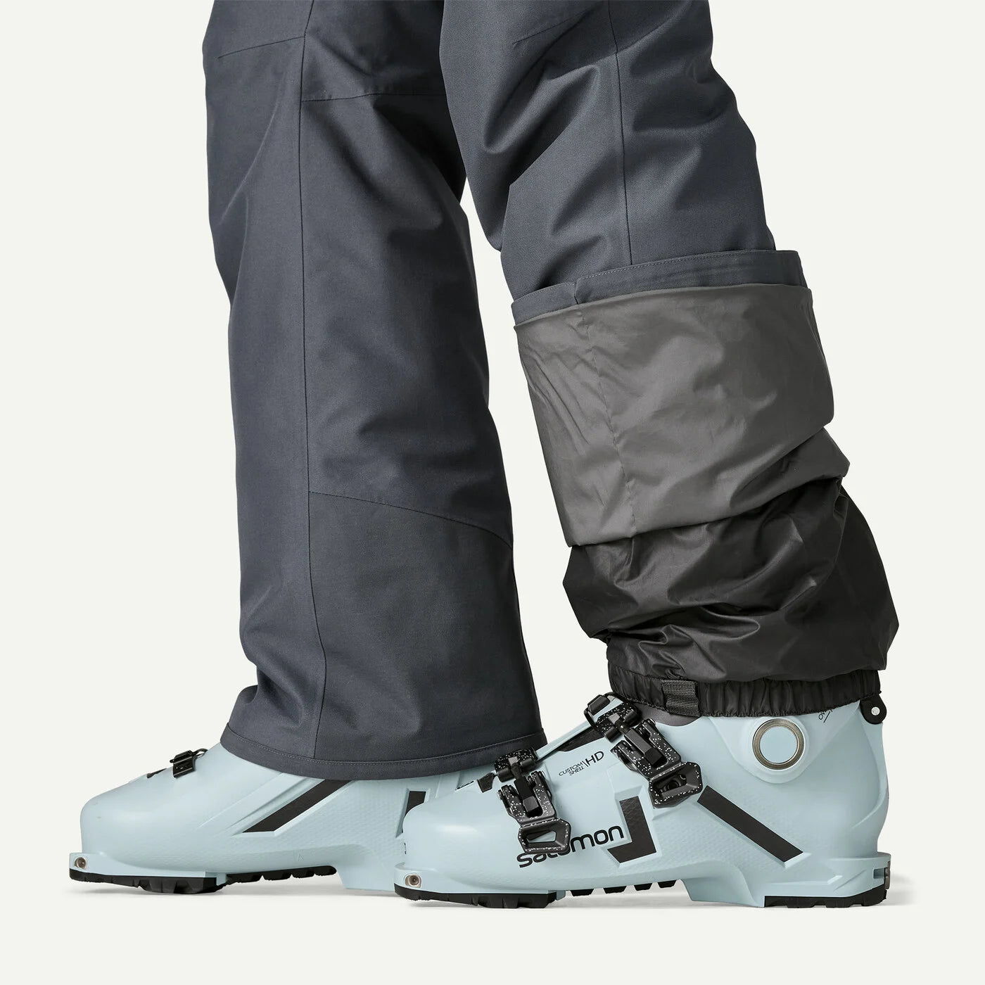W's Insulated Powder Town Pants - Short - Groupe Montagne Explore