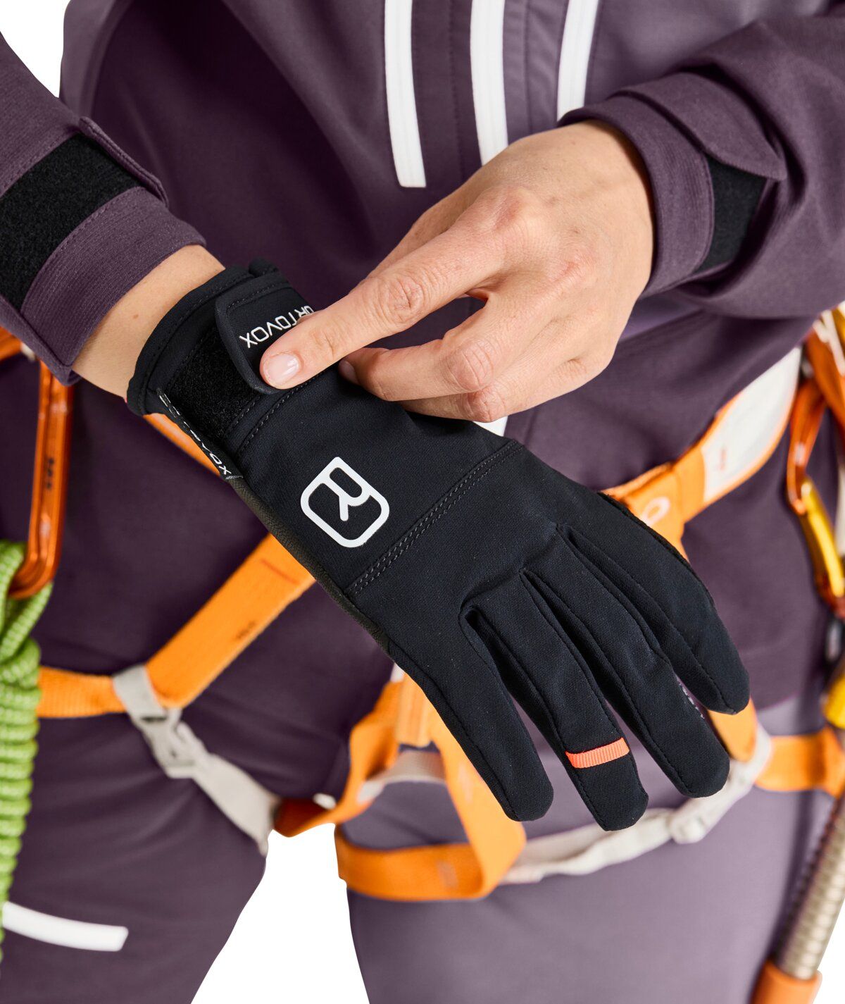 TOUR LIGHT GLOVE W - Groupe Montagne Explore