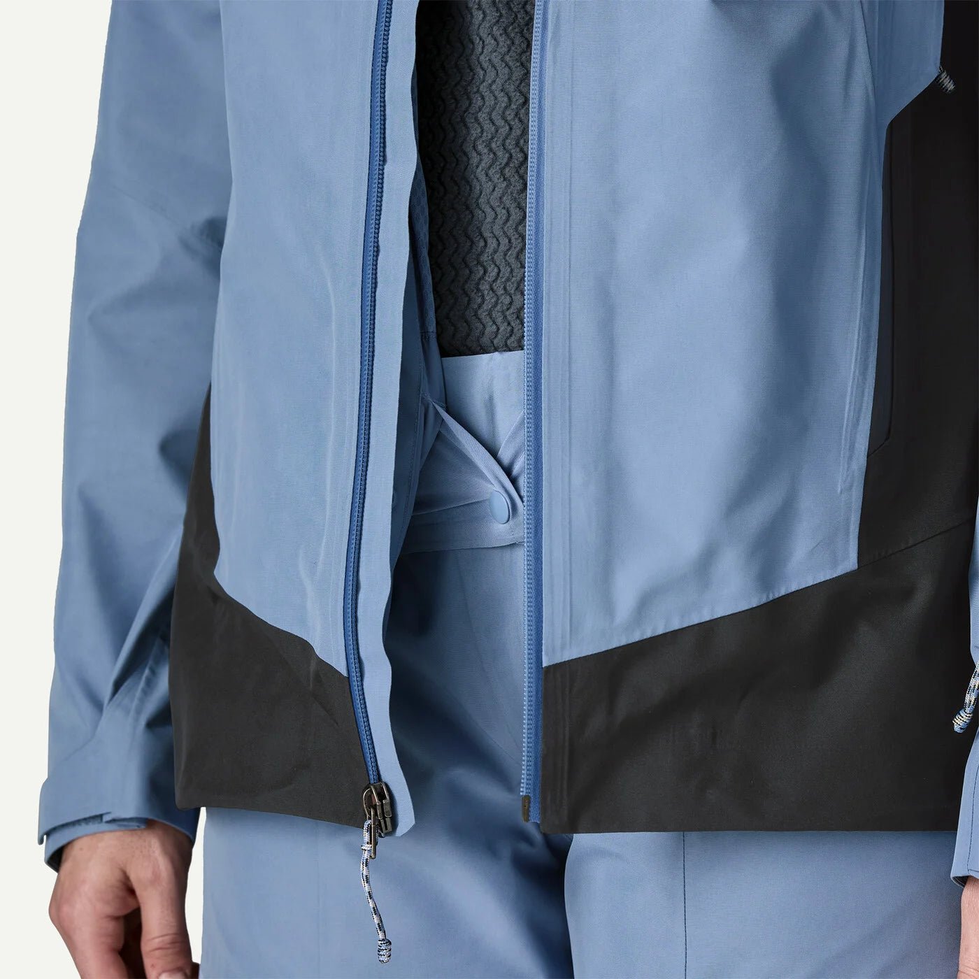 W's Storm Shift Jacket - Groupe Montagne Explore