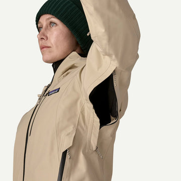 W's Insulated Storm Shift Jacket - Groupe Montagne Explore