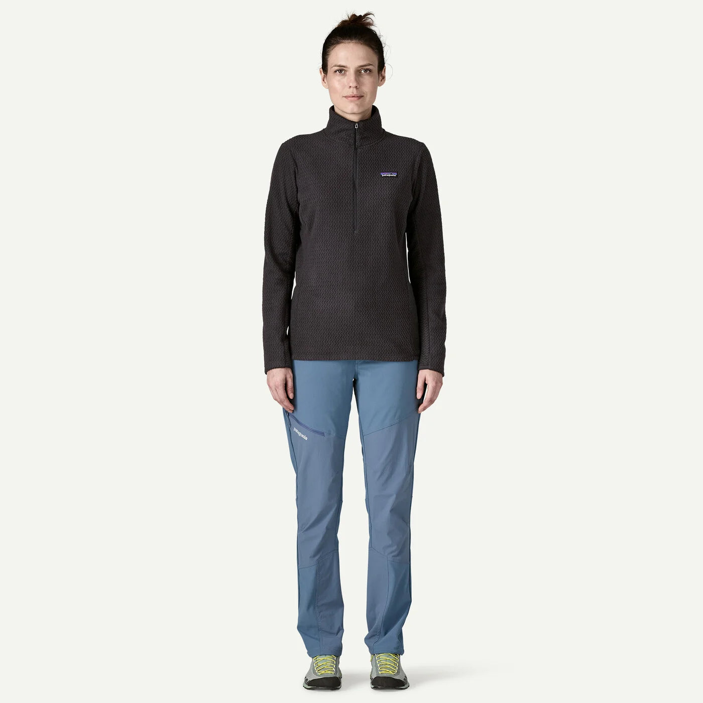 W's R1 Air Zip-Neck