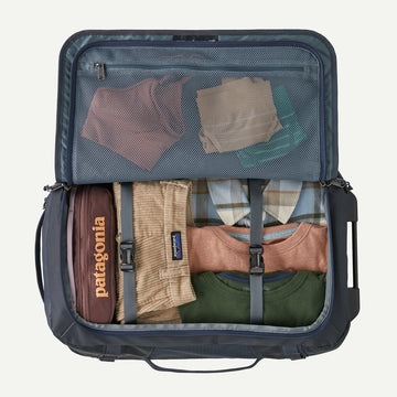 Black Hole Wheeled Duffel 40L - Groupe Montagne Explore