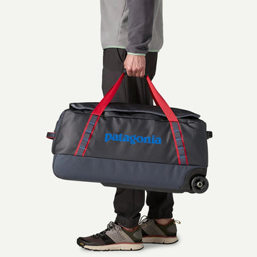 Black Hole Wheeled Duffel 70L - Groupe Montagne Explore