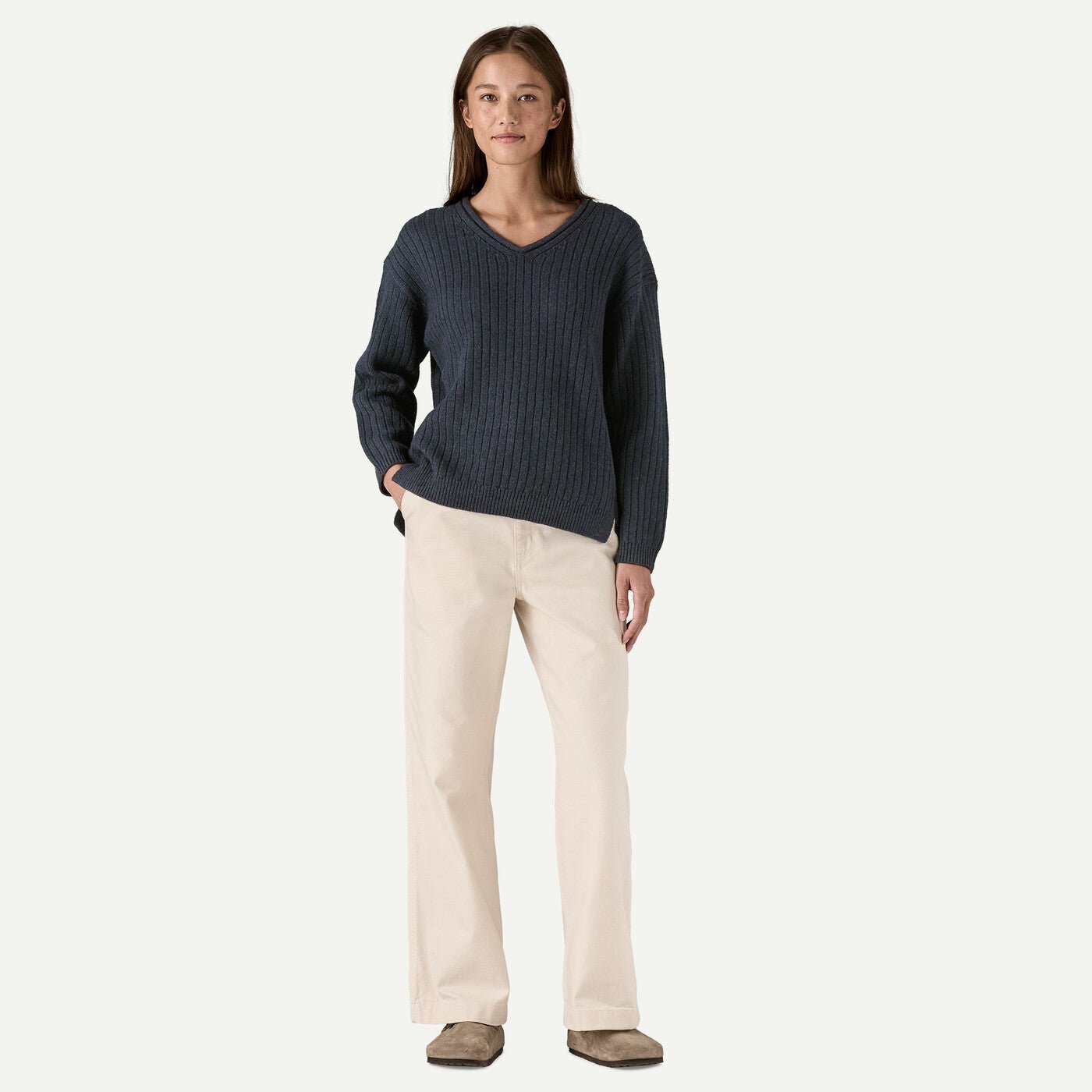 W's Recycled Wool - Blend V - Neck Sweater - Groupe Montagne Explore