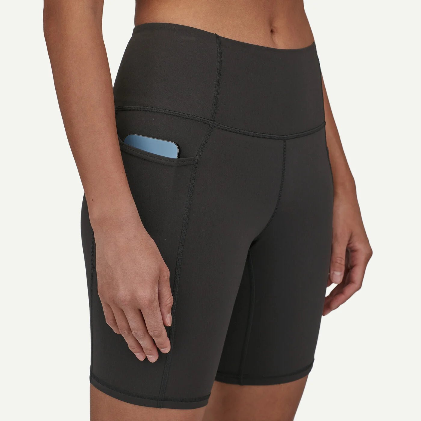W's Maipo Shorts - 8" - Groupe Montagne Explore