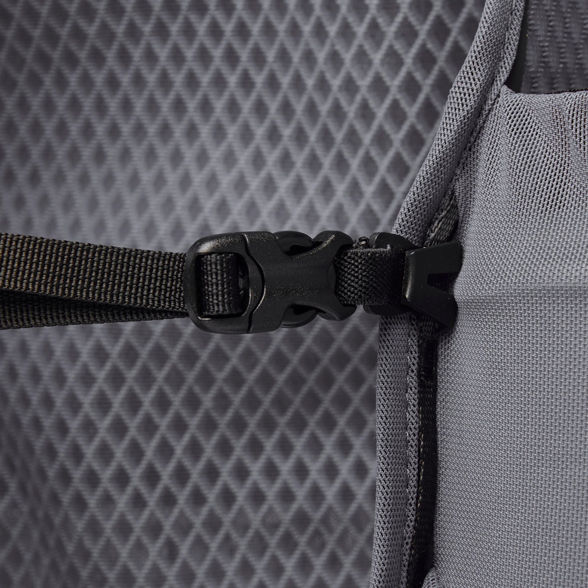 Distance 4 Hydration Vest - Groupe Montagne Explore