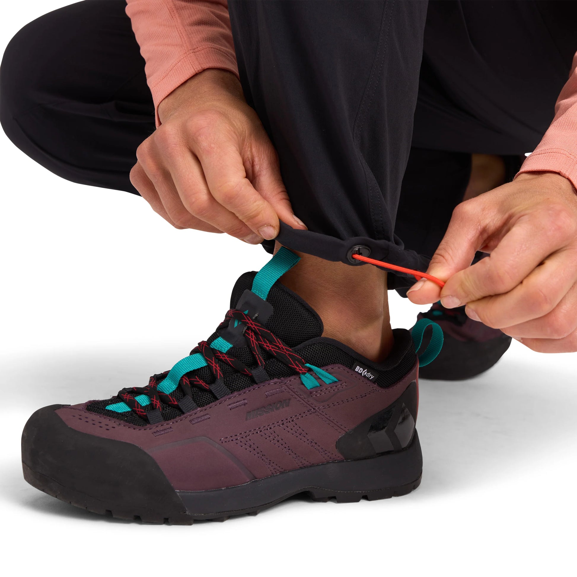Women's Pursuit Pants - Groupe Montagne Explore