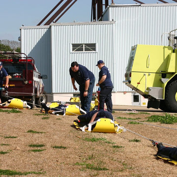 COMPLETE SKEDCO/SKYHOOK WMD/Haz - Mat patient evacuation system - Groupe Montagne Explore